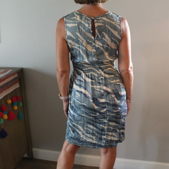 Crinkle Silk Dress - Picture 4 of 9